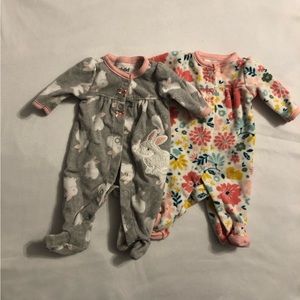 Set of newborn button up footsie pajama’s by Child of Mine.